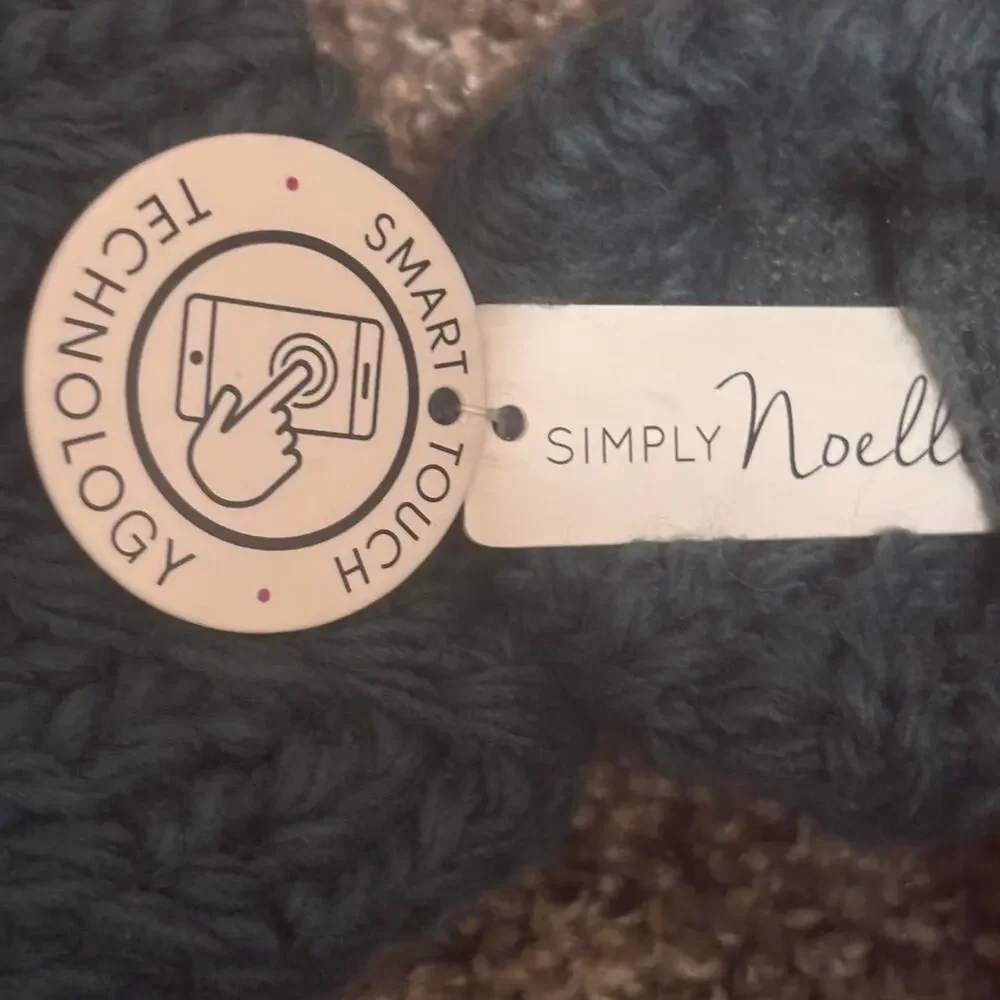 Brand new simply noelle